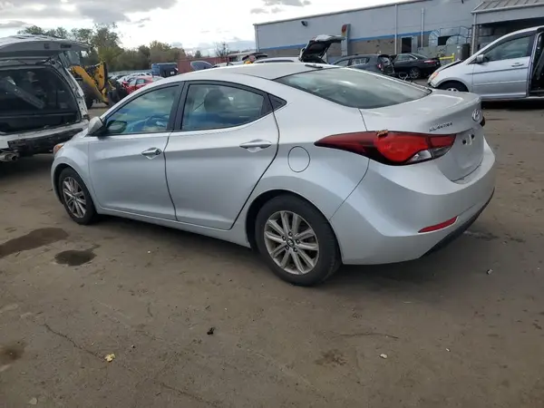5NPDH4AE2GH767440 2016 HYUNDAI ELANTRA - Image 2