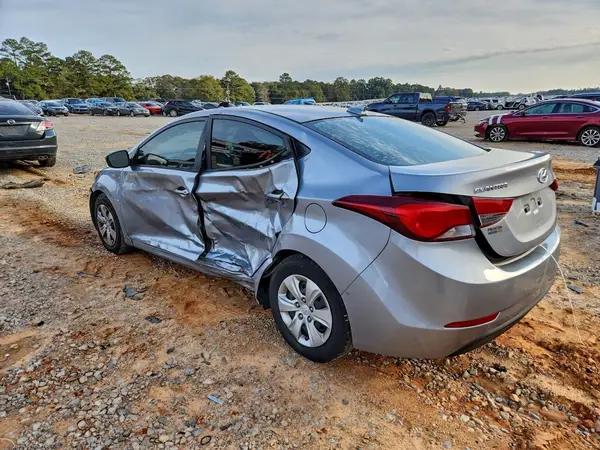 5NPDH4AE2GH768457 2016 HYUNDAI ELANTRA - Image 2