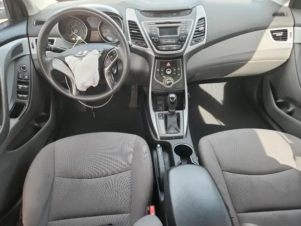 5NPDH4AE2GH769222 2016 HYUNDAI ELANTRA - Image 8
