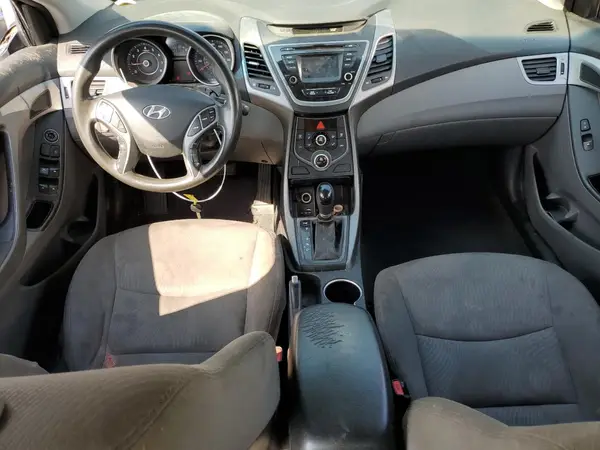 5NPDH4AE2GH769673 2016 HYUNDAI ELANTRA - Image 8