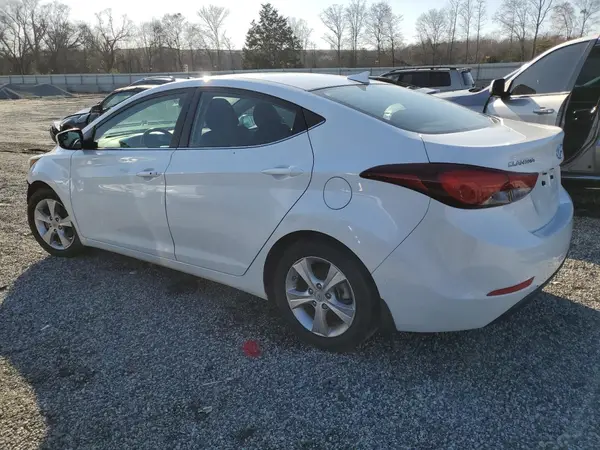 5NPDH4AE2GH770905 2016 HYUNDAI ELANTRA - Image 2