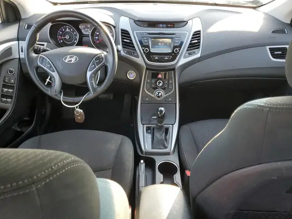 5NPDH4AE2GH770905 2016 HYUNDAI ELANTRA - Image 8