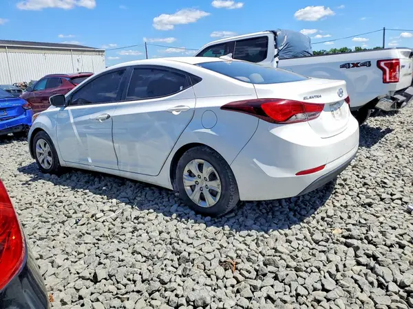 5NPDH4AE2GH772363 2016 HYUNDAI ELANTRA - Image 2