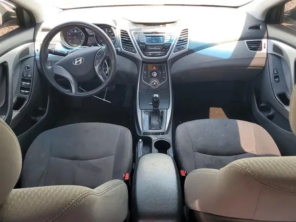 5NPDH4AE2GH772363 2016 HYUNDAI ELANTRA - Image 8
