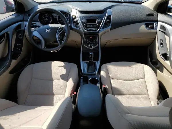 5NPDH4AE2GH772380 2016 HYUNDAI ELANTRA - Image 8