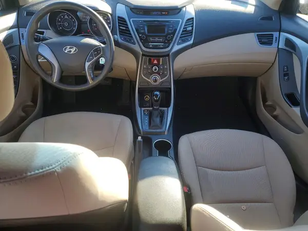 5NPDH4AE2GH772685 2016 HYUNDAI ELANTRA - Image 8
