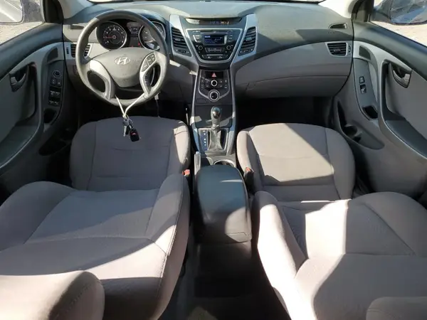 5NPDH4AE2GH772735 2016 HYUNDAI ELANTRA - Image 8
