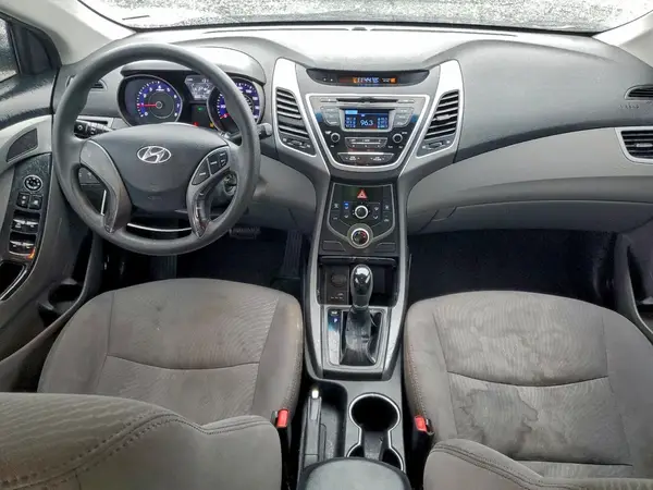 5NPDH4AE2GH772900 2016 HYUNDAI ELANTRA - Image 8