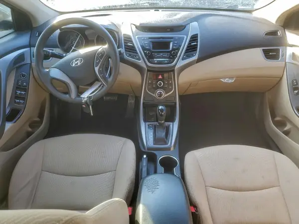 5NPDH4AE2GH774226 2016 HYUNDAI ELANTRA - Image 8