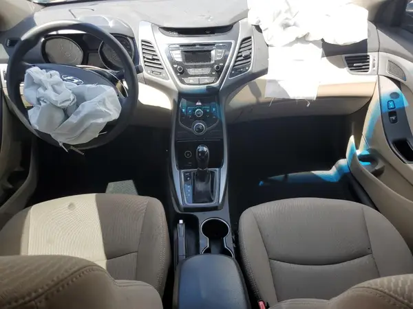 5NPDH4AE2GH774551 2016 HYUNDAI ELANTRA - Image 8