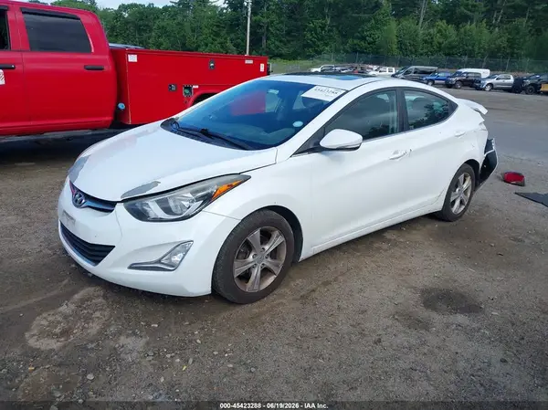 5NPDH4AE2GH775005 2016 HYUNDAI ELANTRA - Image 2