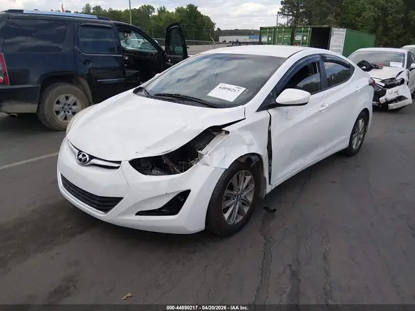 5NPDH4AE2GH775344 2016 HYUNDAI ELANTRA - Image 2