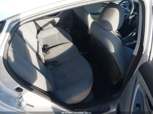 5NPDH4AE2GH776462 2016 HYUNDAI ELANTRA - Image 8