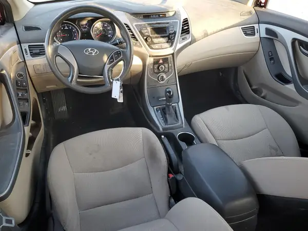 5NPDH4AE2GH777725 2016 HYUNDAI ELANTRA - Image 8