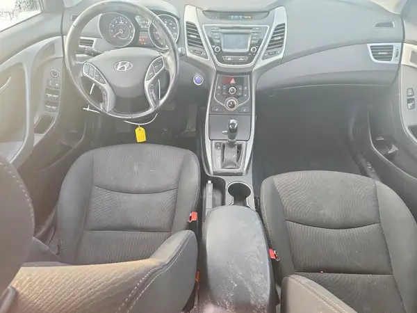 5NPDH4AE2GH778003 2016 HYUNDAI ELANTRA - Image 8