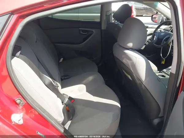 5NPDH4AE2GH780219 2016 HYUNDAI ELANTRA - Image 8