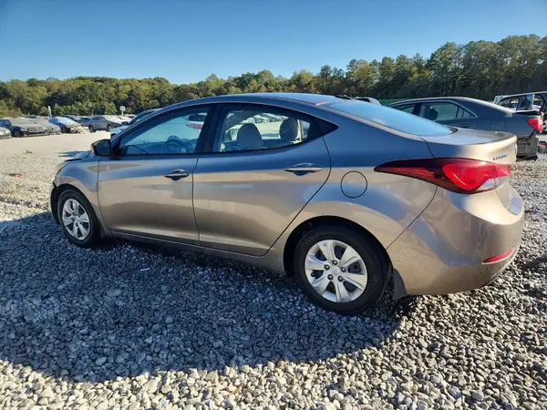 5NPDH4AE2GH780981 2016 HYUNDAI ELANTRA - Image 2