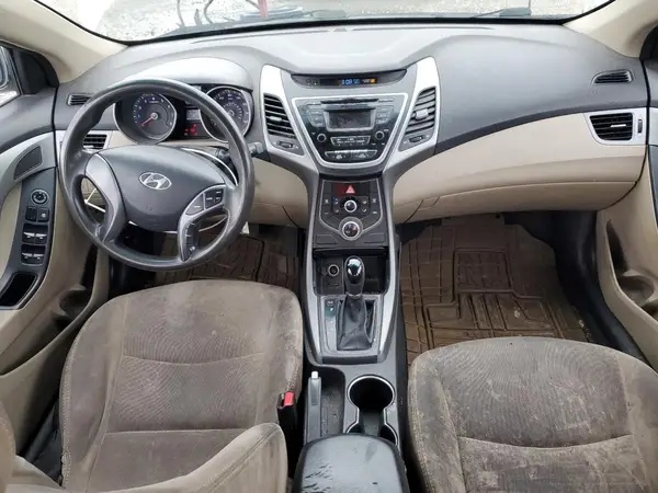 5NPDH4AE2GH782892 2016 HYUNDAI ELANTRA - Image 8