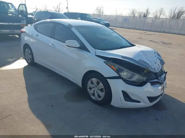 5NPDH4AE2GH783556 2016 HYUNDAI ELANTRA - Image 1
