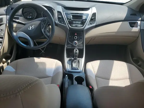 5NPDH4AE2GH783900 2016 HYUNDAI ELANTRA - Image 8