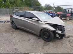 5NPDH4AE2GH784545 2016 HYUNDAI ELANTRA