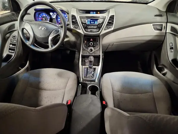 5NPDH4AE2GH786926 2016 HYUNDAI ELANTRA - Image 8