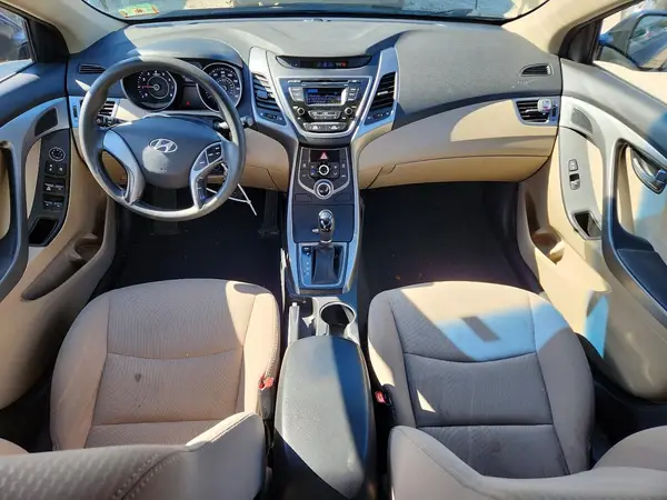 5NPDH4AE2GH788031 2016 HYUNDAI ELANTRA - Image 8