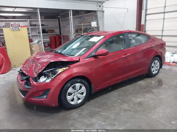 5NPDH4AE2GH791303 2016 HYUNDAI ELANTRA - Image 2