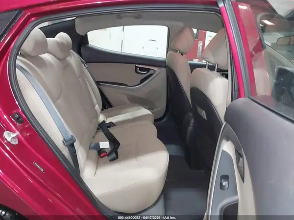 5NPDH4AE2GH791303 2016 HYUNDAI ELANTRA - Image 8