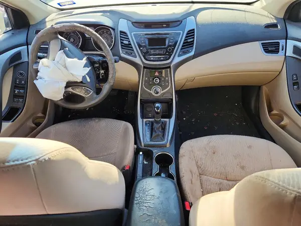 5NPDH4AE2GH791852 2016 HYUNDAI ELANTRA - Image 8