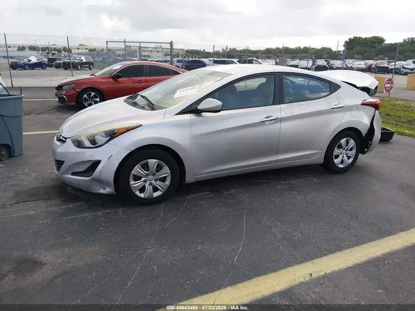 5NPDH4AE2GH793004 2016 HYUNDAI ELANTRA - Image 2