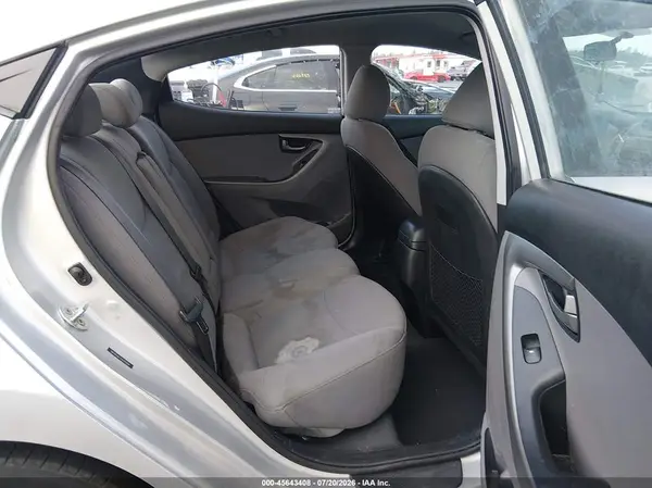 5NPDH4AE2GH793004 2016 HYUNDAI ELANTRA - Image 8