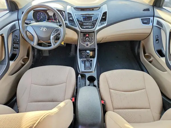 5NPDH4AE2GH794041 2016 HYUNDAI ELANTRA - Image 8