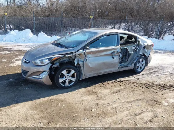 5NPDH4AE2GH794329 2016 HYUNDAI ELANTRA - Image 2
