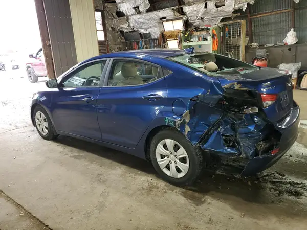 5NPDH4AE2GH795657 2016 HYUNDAI ELANTRA - Image 2