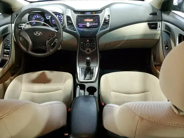 5NPDH4AE2GH795657 2016 HYUNDAI ELANTRA - Image 8