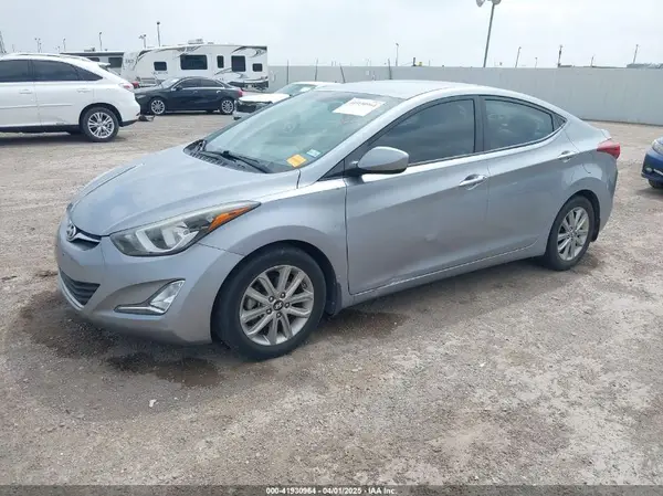 5NPDH4AE3GH656217 2016 HYUNDAI ELANTRA - Image 2