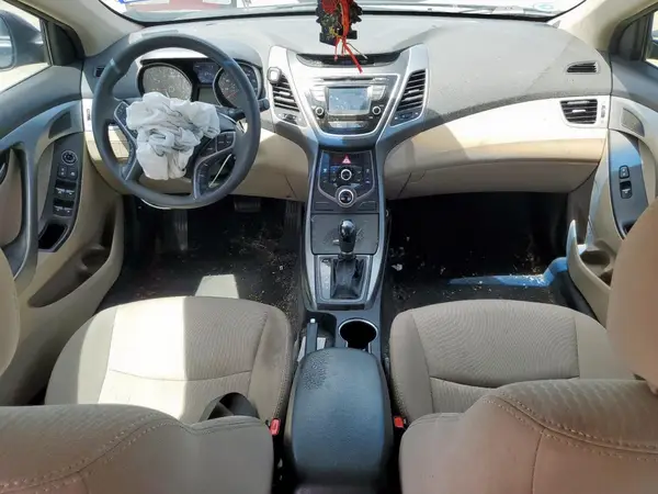 5NPDH4AE3GH657559 2016 HYUNDAI ELANTRA - Image 8