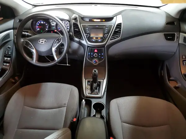 5NPDH4AE3GH658677 2016 HYUNDAI ELANTRA - Image 8
