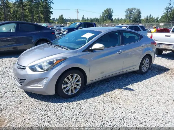 5NPDH4AE3GH658680 2016 HYUNDAI ELANTRA - Image 2