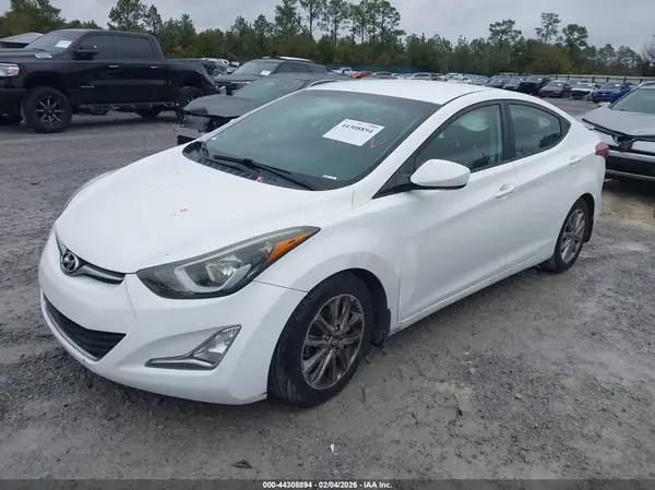 5NPDH4AE3GH659554 2016 HYUNDAI ELANTRA - Image 2