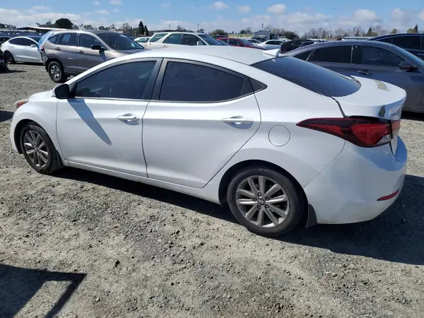 5NPDH4AE3GH659571 2016 HYUNDAI ELANTRA - Image 2