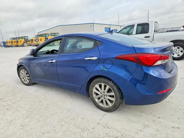 5NPDH4AE3GH659666 2016 HYUNDAI ELANTRA - Image 2