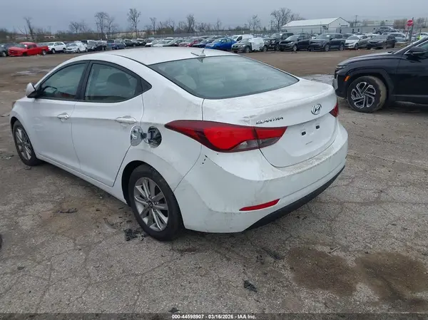 5NPDH4AE3GH659960 2016 HYUNDAI ELANTRA - Image 8