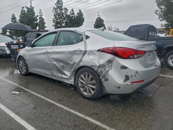 5NPDH4AE3GH660686 2016 HYUNDAI ELANTRA - Image 2