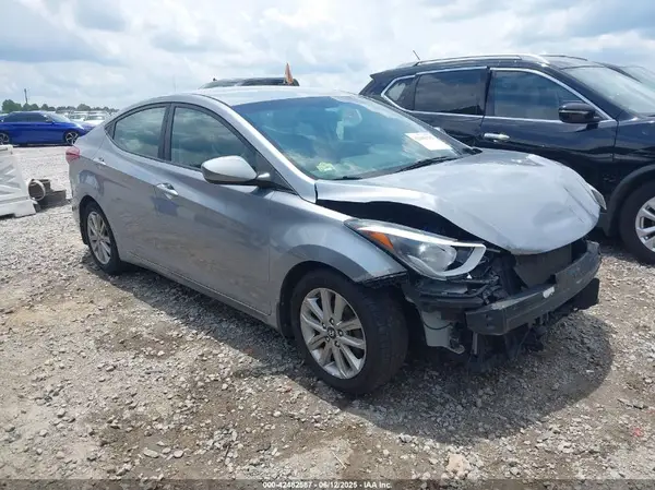 5NPDH4AE3GH661904 2016 HYUNDAI ELANTRA - Image 1
