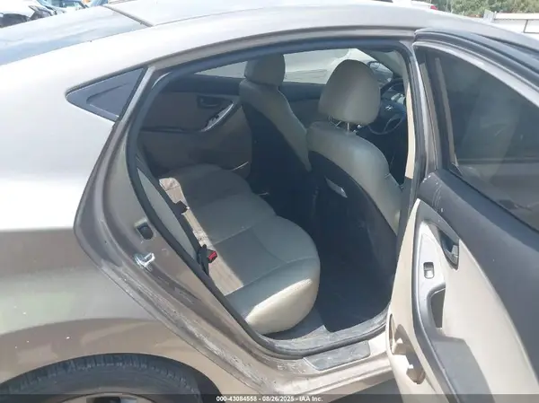 5NPDH4AE3GH662650 2016 HYUNDAI ELANTRA - Image 8