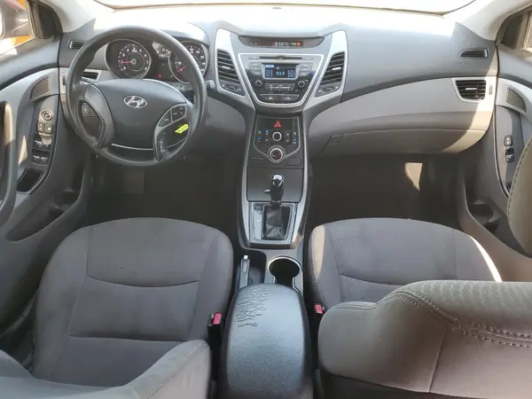 5NPDH4AE3GH663216 2016 HYUNDAI ELANTRA - Image 8