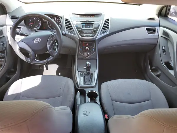 5NPDH4AE3GH663233 2016 HYUNDAI ELANTRA - Image 8
