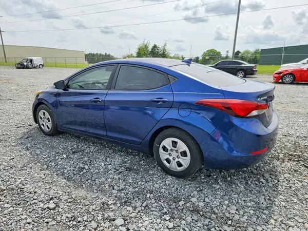 5NPDH4AE3GH664706 2016 HYUNDAI ELANTRA - Image 2